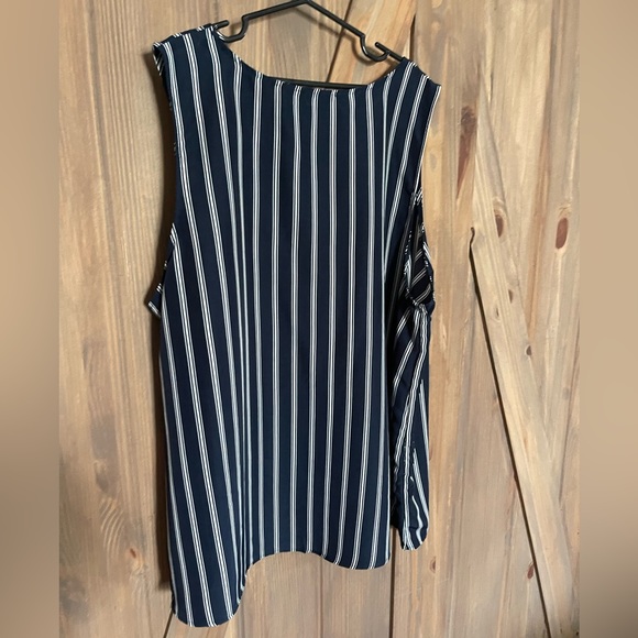 Ladies 3x navy and white stripped blouse - Picture 2 of 3
